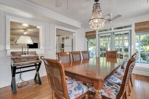 House, Multiple Beds (Tybee Twins) | Dining