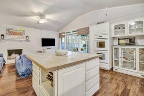 Ferienhaus, Mehrere Betten (Tybee Twins) | Eigene Küche