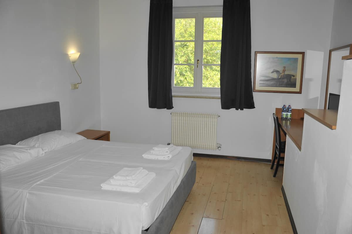 Standaard kamer, 1 twee- of 2 eenpersoonsbedden | Gratis wifi