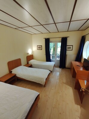 Standardværelse til 3 personer | Gratis Wi-Fi