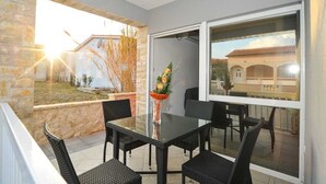 Unclassified image, 4 of 39, button - Holiday home Tomislav for 12 guests near the beach (Vir)