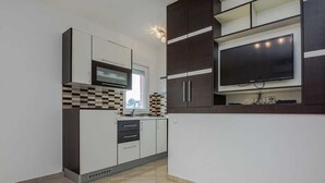 Unclassified image, 2 of 39, button - Holiday home Tomislav for 12 guests near the beach (Vir)