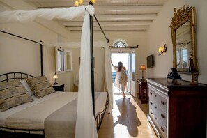 2 bedrooms, iron/ironing board, travel cot, WiFi - Villa Adele (Tinos)