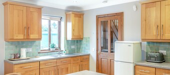 Walnut Cottage - UK45579