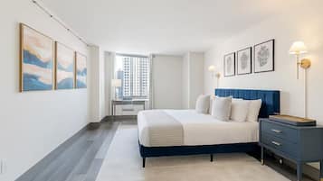 1 habitación, tabla de planchar con plancha, wifi gratis y ropa de cama