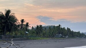 Unclassified image, 2 of 26, button - Beachfront property, hidden gems a private tropical Paradise breathtaking view (La Libertad)