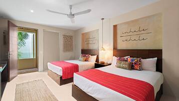 Ropa de cama de alta calidad y caja de seguridad en la habitación