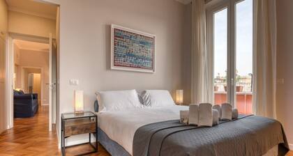 Top view luxury apartment Piazza del Popolo