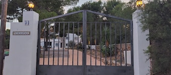 Beautiful house with pool in Náquera, Valencia