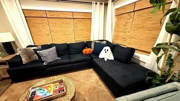 Smart TV, video games, ping pong, stereo