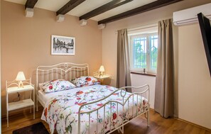 4 soverom, strykejern/-brett, reiseseng for barn og wi-fi (inkludert)