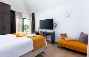 4 slaapkamers, een strijkplank/strijkijzer, reisbedje, gratis wifi