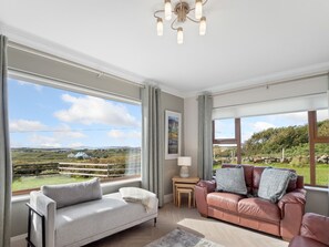 TV, fireplace, DVD player - Mourneen Cottage with stunning views (Cleggan)