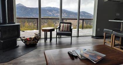Wooly Bear Cabin, Mountain Haven in Big Sky