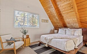 2 Schlafzimmer, Schreibtisch, Bügeleisen/Bügelbrett, kostenloses WLAN