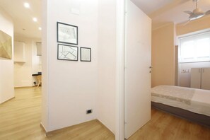 1 chambre, fer et planche Ă repasser, Wi-Fi, draps fournis