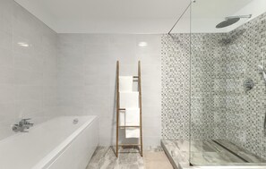 Shower, hair dryer - Cozy home in Labin - Rabac (Labin - Rabac)