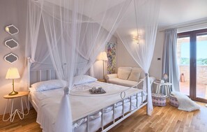 4 bedrooms, iron/ironing board, travel cot, free WiFi