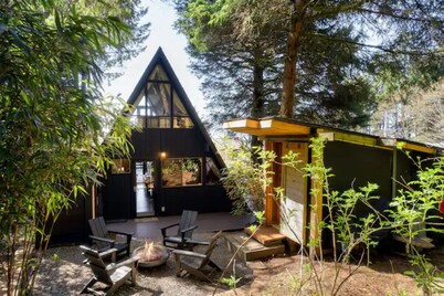 Escape to Falcon Cove on the Oregon Coast