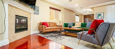 Smart-TV, peis og bordtennis