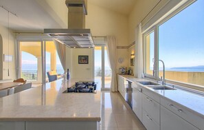 Fridge, oven, dishwasher, coffee/tea maker - Villa Viktoria Kvarner (Icici)