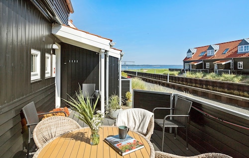 Gorgeous home in Juelsminde with WiFi