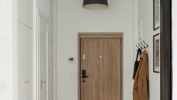 Design Apartment | 1 bedroom, soundproofing, iron/ironing board, free WiFi