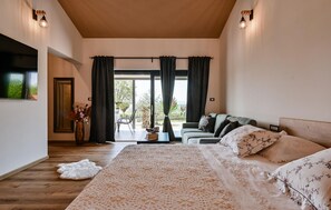 2 chambres, fer et planche à repasser, lit parapluie, Wi-Fi gratuit