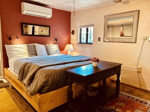 2 Schlafzimmer, Schreibtisch, Bügeleisen/Bügelbrett, kostenloses WLAN