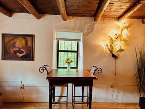 Polaco Place offers a delightful setting for a memorable stay in Santa Fe.