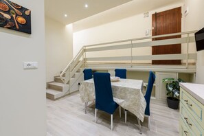Dining - Tripoli apartment in Florence by Mmega (Firenze)