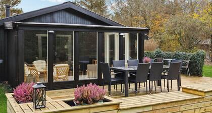 Gorgeous home in Ulfborg with kitchen