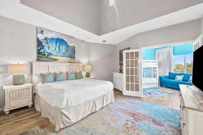 3 bedrooms, iron/ironing board, WiFi, bed sheets - Walking Distance To Beach! Beach Pointe Townhomes 601 (Destin)