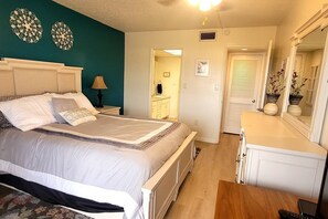 2 Schlafzimmer, Schreibtisch, Bügeleisen/Bügelbrett, kostenloses WLAN