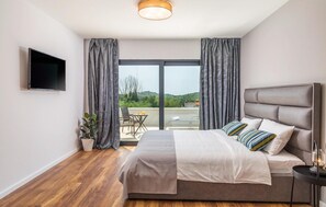 4 bedrooms, iron/ironing board, travel cot, free WiFi - Beautiful home in Porec (Porec)