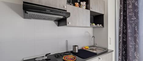 Microondas, horno, parrilla de estufa y tostadora