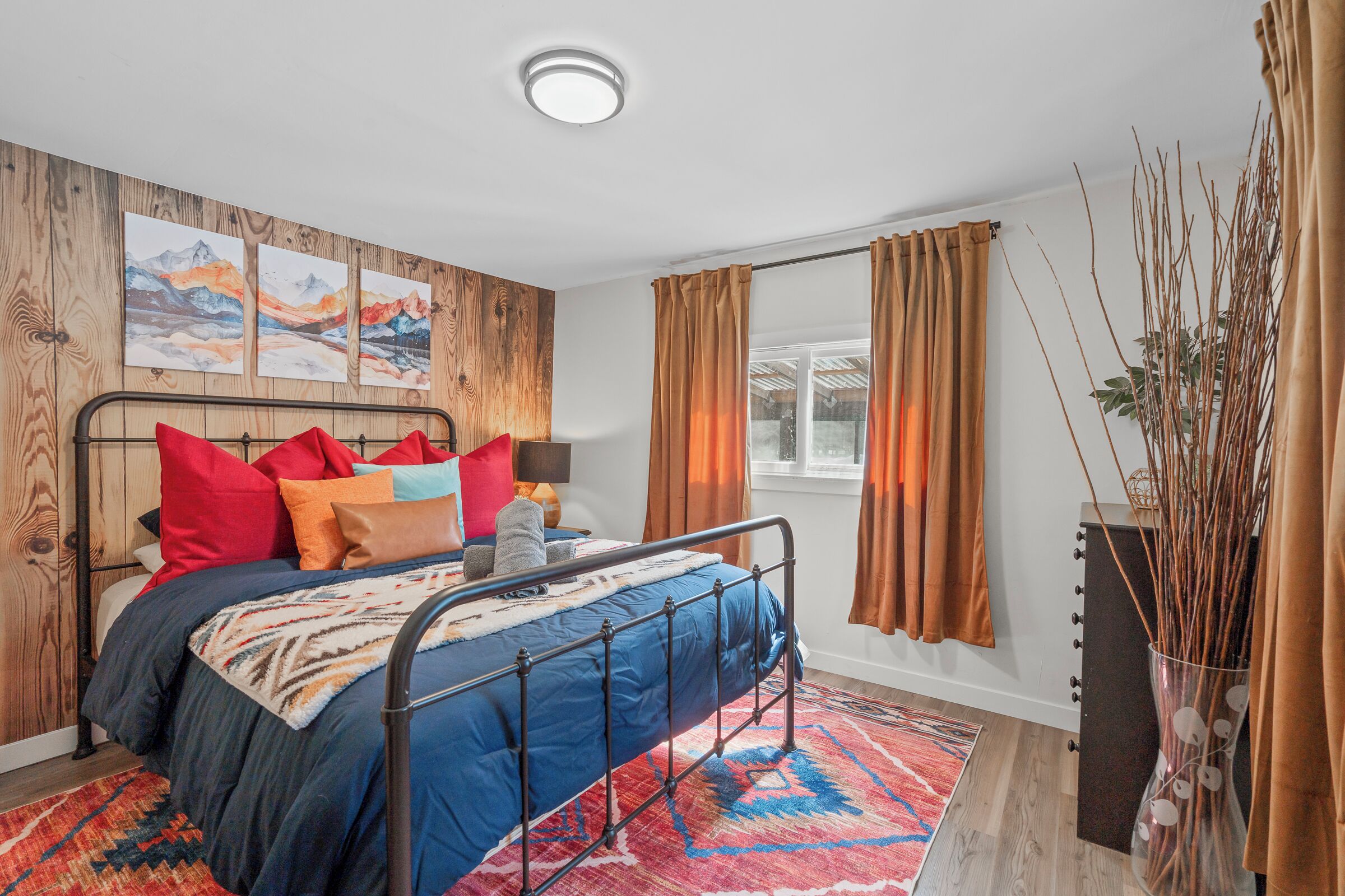 2 Schlafzimmer, Schreibtisch, Reisekinderbett, kostenloses WLAN