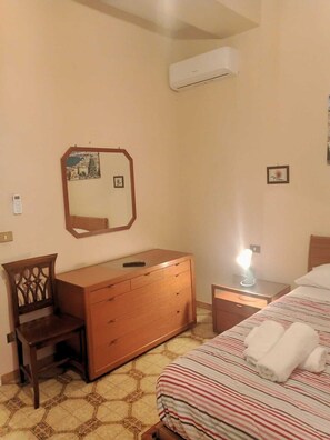 2 عدّة غرف نوم وواي فاي وملاءات أسرّة