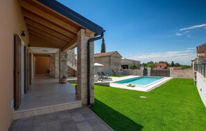 Pool - Nice home in Svetvincenat (Svetvincenat)