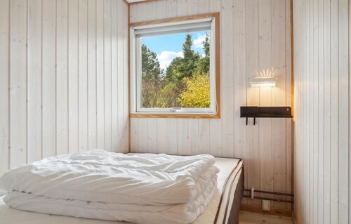 Nice home in Bogø By with WiFi