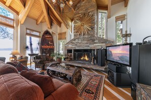 TV, fireplace, books, stereo - Fleur Du Lac 7 By Tahoe Getaways - Monthly Rental with Pool, Tennis, Gym, Buoy, Lakefront (Homewood)