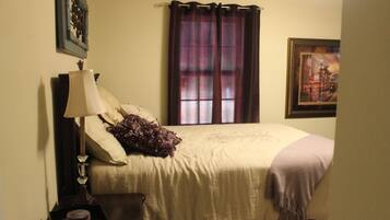 3 dormitorios, tabla de planchar con plancha, wifi gratis y ropa de cama