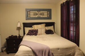 3 soverom, strykejern/-brett, wi-fi (inkludert) og sengetøy