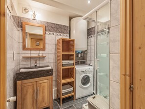 Dusche, Handtücher, Seife, Shampoo