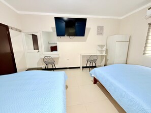 Deluxe Double Room, 2 Queen Beds | Down comforters, desk, free WiFi, bed sheets - Hotel SMIR (Huaquillas)