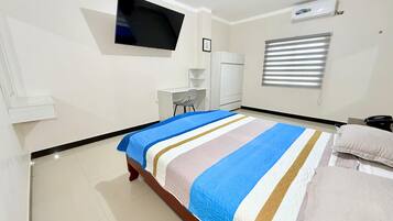 Down duvets, desk, free WiFi, bed sheets