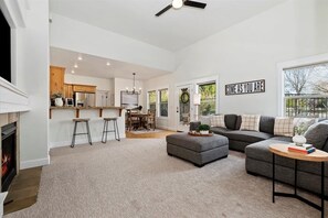 Smart TV, fireplace, DVD player, ping pong