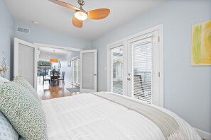 2 bedrooms, desk, iron/ironing board, free WiFi