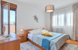 3 sovrum, strykjärn/strykbräda, resesäng och gratis wi-fi