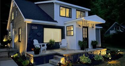 Remodeled Traverse City Home - Lake View-Golf and Wineries STR #2026-52